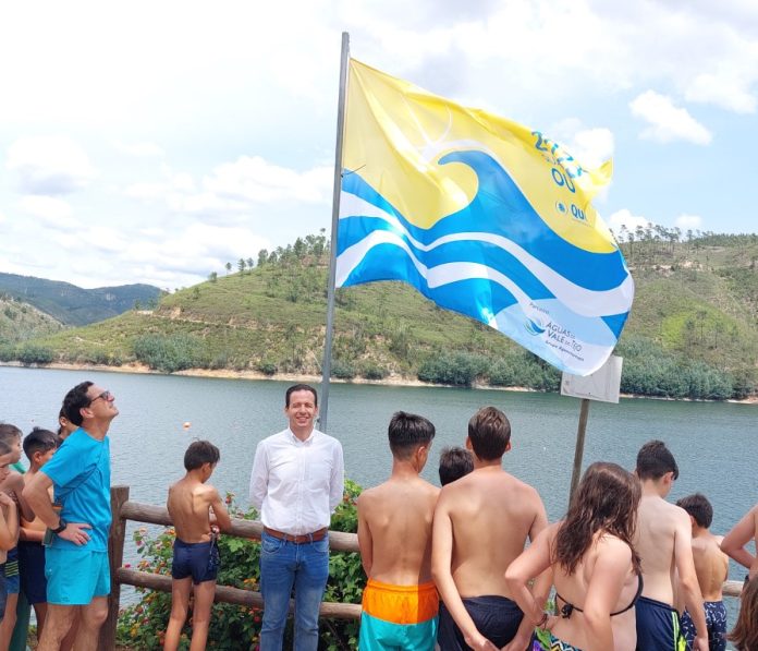 BandeiraLago azul3